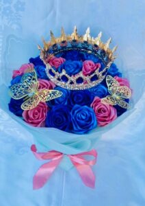 Crown Delight Ribbon Bouquet