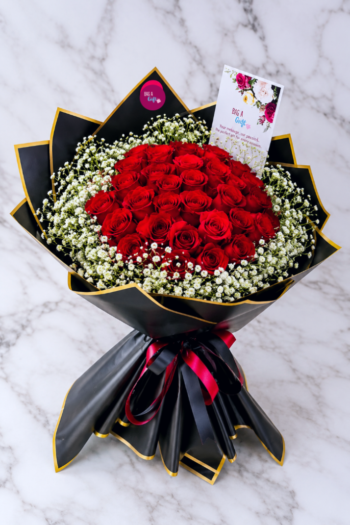 30 rose bouquet with gyp